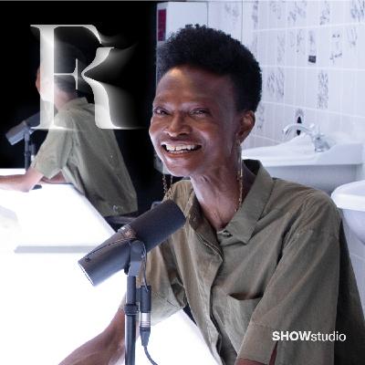 S03 E09: Debra Shaw - Model