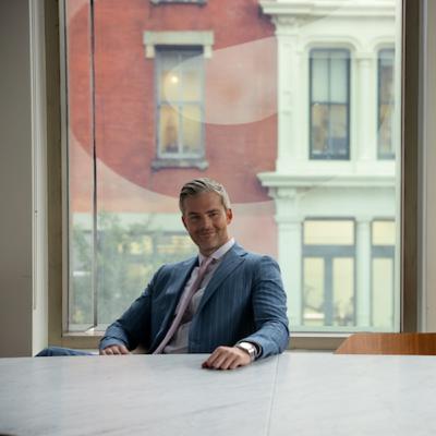 S08E26 Owning Manhattan S08E26 Owning Manhattan