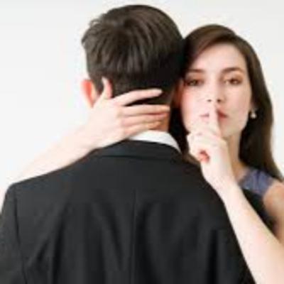تجرُّد | عن التخلي عن الأدوار تجرُّد | عن التخلي عن الأدوار