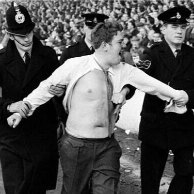 Tifo e violenza negli stadi: dall'Heysel al rapporto Taylor - Dialogo con Indro Pajaro | Episodio 113 Tifo e violenza negli stadi: dall'Heysel al rapporto Taylor - Dialogo con Indro Pajaro | Episodio 113