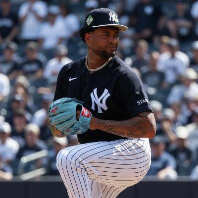 Luis Gil Sharp, Yanks Lose to Mets 6-4 Luis Gil Sharp, Yanks Lose to Mets 6-4