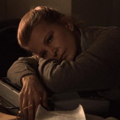 Conservare bottiglie vuote: Un' altra donna