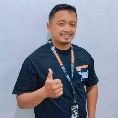Menulis Lagu dari Musikalisasi Puisi - Jaka Junie Menulis Lagu dari Musikalisasi Puisi - Jaka Junie