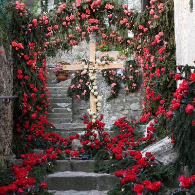 I borghi lombardi che ogni 5 anni sbocciano di carta pesta I borghi lombardi che ogni 5 anni sbocciano di carta pesta