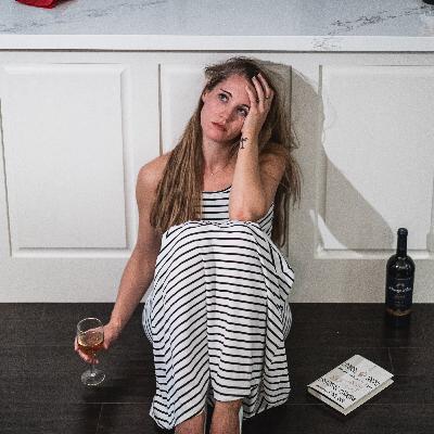 99: Tabloid Terror IV with Tressa and Jeni