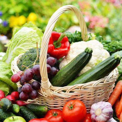 Why Fruits and veggies should never be mixed together. Why Fruits and veggies should never be mixed together.