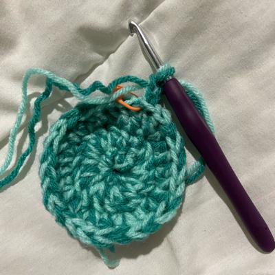 Knitting vs Crocheting