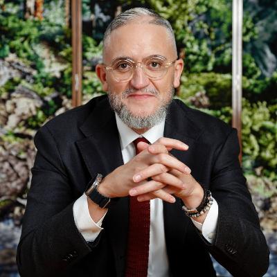 Una charla sobre futuro, sin olvidar el presente, con Alejandro Romero de LLYC [El mixtape de Reason Why]