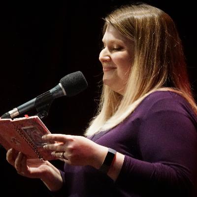 "Puberty has taken her" (Montréal) "Puberty has taken her" (Montréal)