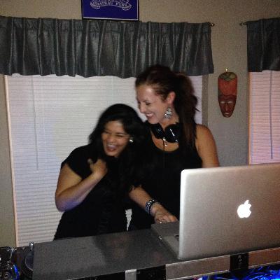 WE LOOK SO NATURAL MIX...LIVE W/ DJ LINDSEY BELL