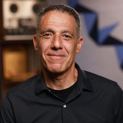 How to Detect Deepfakes: Recognizing AI-Generated Content | Hany Farid