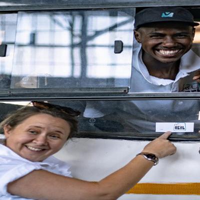 Skhaftin bus brings cheap, nutritious food to the Johannesburg inner city Skhaftin bus brings cheap, nutritious food to the Johannesburg inner city