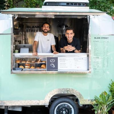 EP 234 - This coffee shop has been going viral