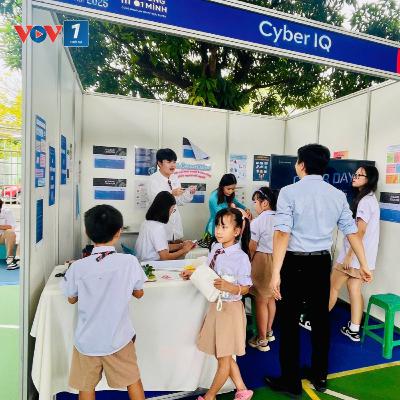 Tiêu điểm - Không một mình – Cùng nhau an toàn trực tuyến