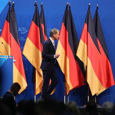 Postfaschismus - Wie die neue Rechte die Demokratie aushöhlt