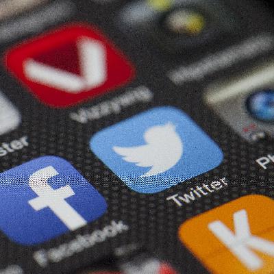 Facebook e Twitter seguem direções opostas em relação a propagadas políticas