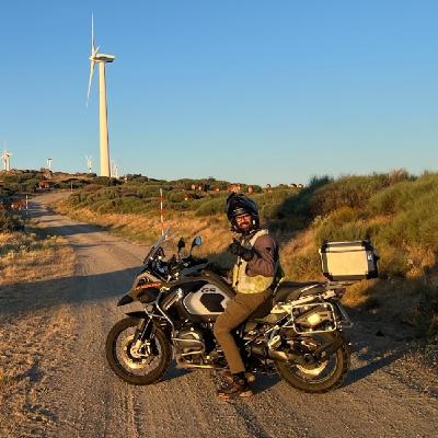 Episodio 24: Bajo el casco con Los Viajes de Jhobsen