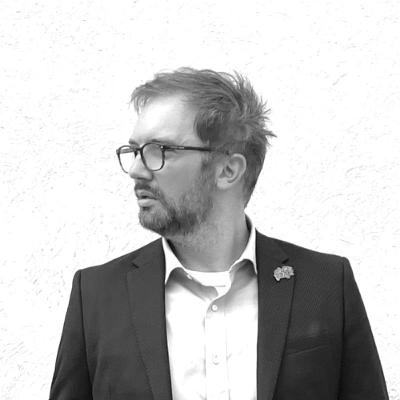 {ENTREVUE} - Jean-François Poulin : Design, ergonomie et conférences qui sortent du cadre {ENTREVUE} - Jean-François Poulin : Design, ergonomie et conférences qui sortent du cadre