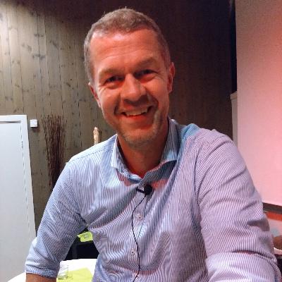 #21 SAM-tale med revisor Jostein Håland om å stikke fingeren i jorda, om det å ha en mentor og å følge de som halter.