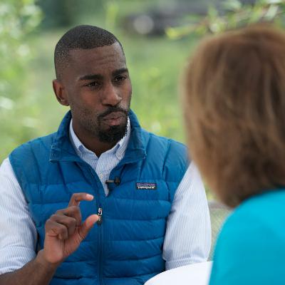 Black Lives Matter leader warns Clinton of convention protests