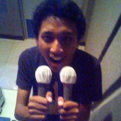 10. Angga yg sudah tidak jomblo lagi