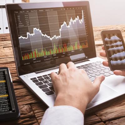 2. ¿Qué debe incluir un curso de Bolsa y Trading?
