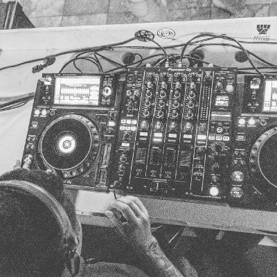 Adrian Izquierdo - International DJ Day Adrian Izquierdo - International DJ Day