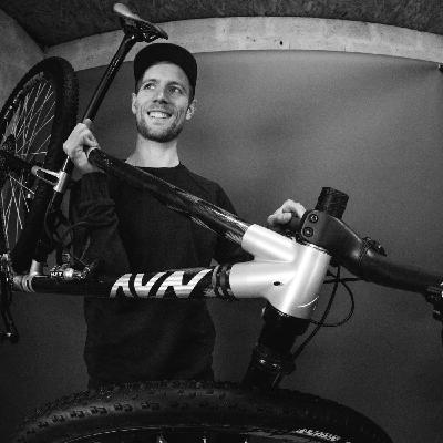 Développer un VTT 32 pouces et le tester en XCO et XCM - Rémi Groslambert | Le Lunch Ride #44