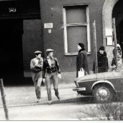 Backstagepass: Bei David Bowie & Iggy Pop in Berlin 1977 in der Hauptstrasse 155