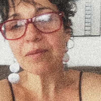 19: Carola Zañartu, Diseñadora Gráfica