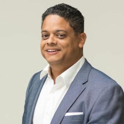 Extra Paradise Podast: Eugene Rhuggenaath Over Corona Op Curacao