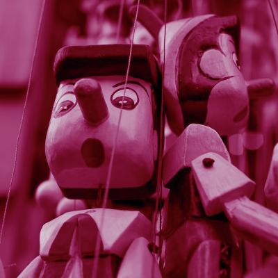 המציג אינו שקרן