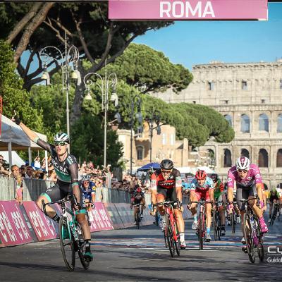Bulgáriától Rómáig: bemutatták a Giro d'Italia 2026-os útvonalát! - Söprögető Kocsi Bulgáriától Rómáig: bemutatták a Giro d'Italia 2026-os útvonalát! - Söprögető Kocsi