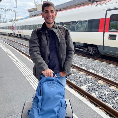 Rodrigo Rasina #100 | Atendimento inesquecível: A lição da suíça sobre perfeição em vendas. Rodrigo Rasina #100 | Atendimento inesquecível: A lição da suíça sobre perfeição em vendas.