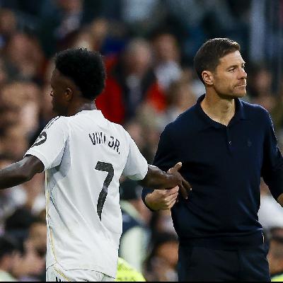 El Sanedrín |  La razón por la que Xabi no 'vio' las risas en el banquillo en Talavera: "Ya ha comprobado que los pulsos con Vinicius salen mal"