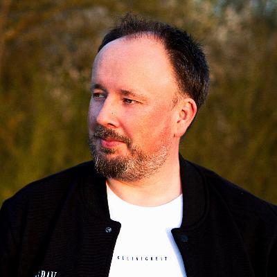 Folge 22 - Bad Vibes first – warum unser Hirn so drauf ist Folge 22 - Bad Vibes first – warum unser Hirn so drauf ist