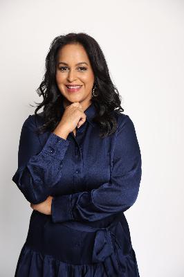 Ayurvedic Medicine, Turmeric, and Weight Loss with Dr. Shivani Gupta!