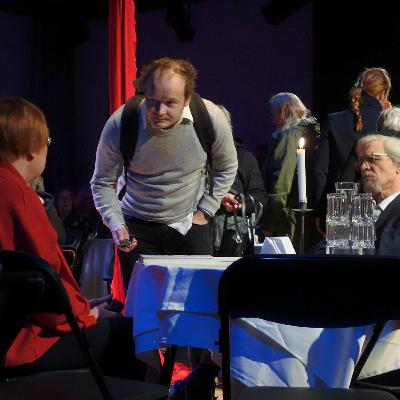 單體之舞.多重感知 ft.《SOLO鏈結:回訪的身體們》策展人 董怡芬 單體之舞.多重感知 ft.《SOLO鏈結:回訪的身體們》策展人 董怡芬