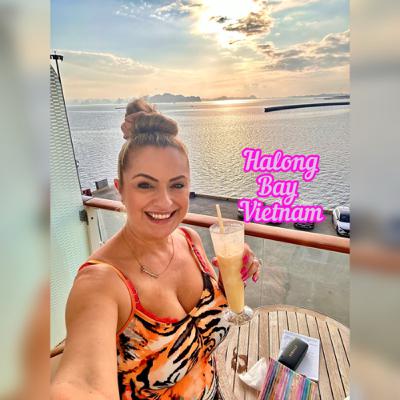 4. Hong Kong 🇭🇰 Stopover 4. Hong Kong 🇭🇰 Stopover