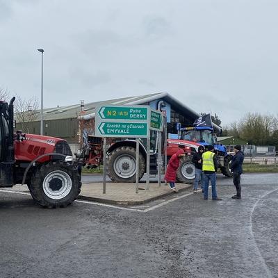 Tús Áite: Polaitíocht an Lae Tús Áite: Polaitíocht an Lae