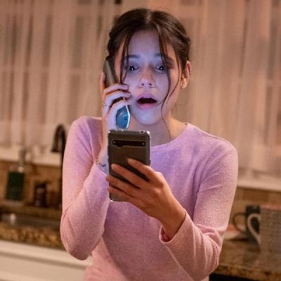Película recomendadísima que tienes que ver y otras series y pelis a evitar como Velma | Astilla Moderna 4x03 Película recomendadísima que tienes que ver y otras series y pelis a evitar como Velma | Astilla Moderna 4x03