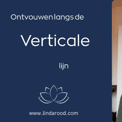 Een proces van ontvouwen langs de verticale lijn