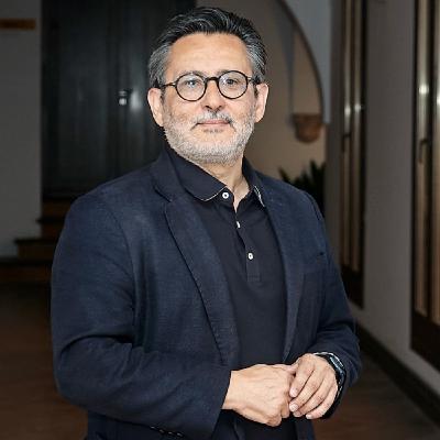 Julio Mayol, salud y horizontes en redes sociales: “Ya está cambiando la perspectiva del paciente" Julio Mayol, salud y horizontes en redes sociales: “Ya está cambiando la perspectiva del paciente"