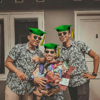 Ayat 8 - Lulusan covid jadi sarjana konyol?? Ayat 8 - Lulusan covid jadi sarjana konyol??