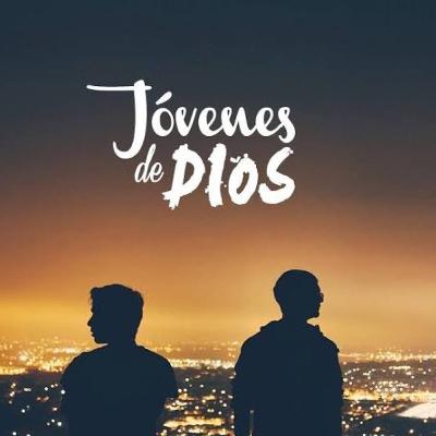 Jóvenes acercándose a Dios