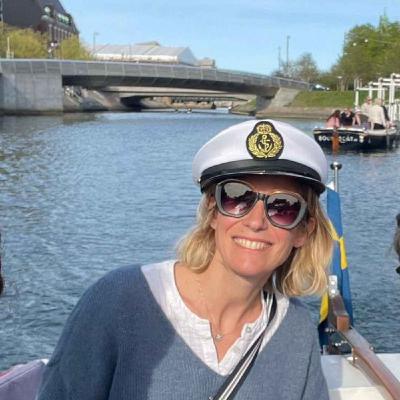 [BONUS] Direction la Suède pour les fire questions de Faustine