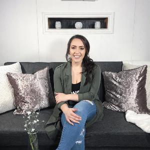 How conversating with others can bring you massive success (Solomiya Parkhotyuk) How conversating with others can bring you massive success (Solomiya Parkhotyuk)