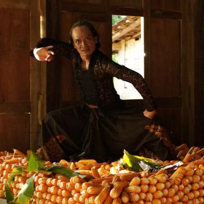 screening 'Kucumbu Tubuh Indahku', digrebeg ormas! screening 'Kucumbu Tubuh Indahku', digrebeg ormas!