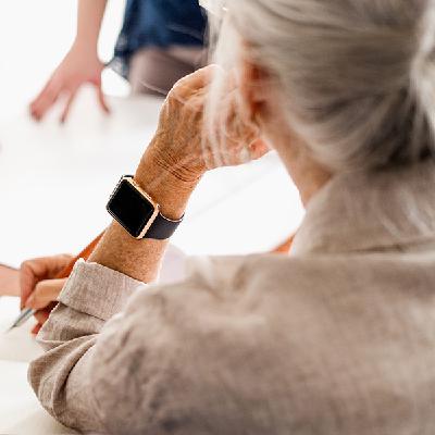 Ouderen willen informatie over zorg rond levenseinde