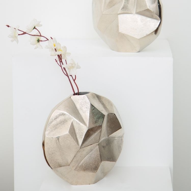 Classy Vases online in India at Casadecor